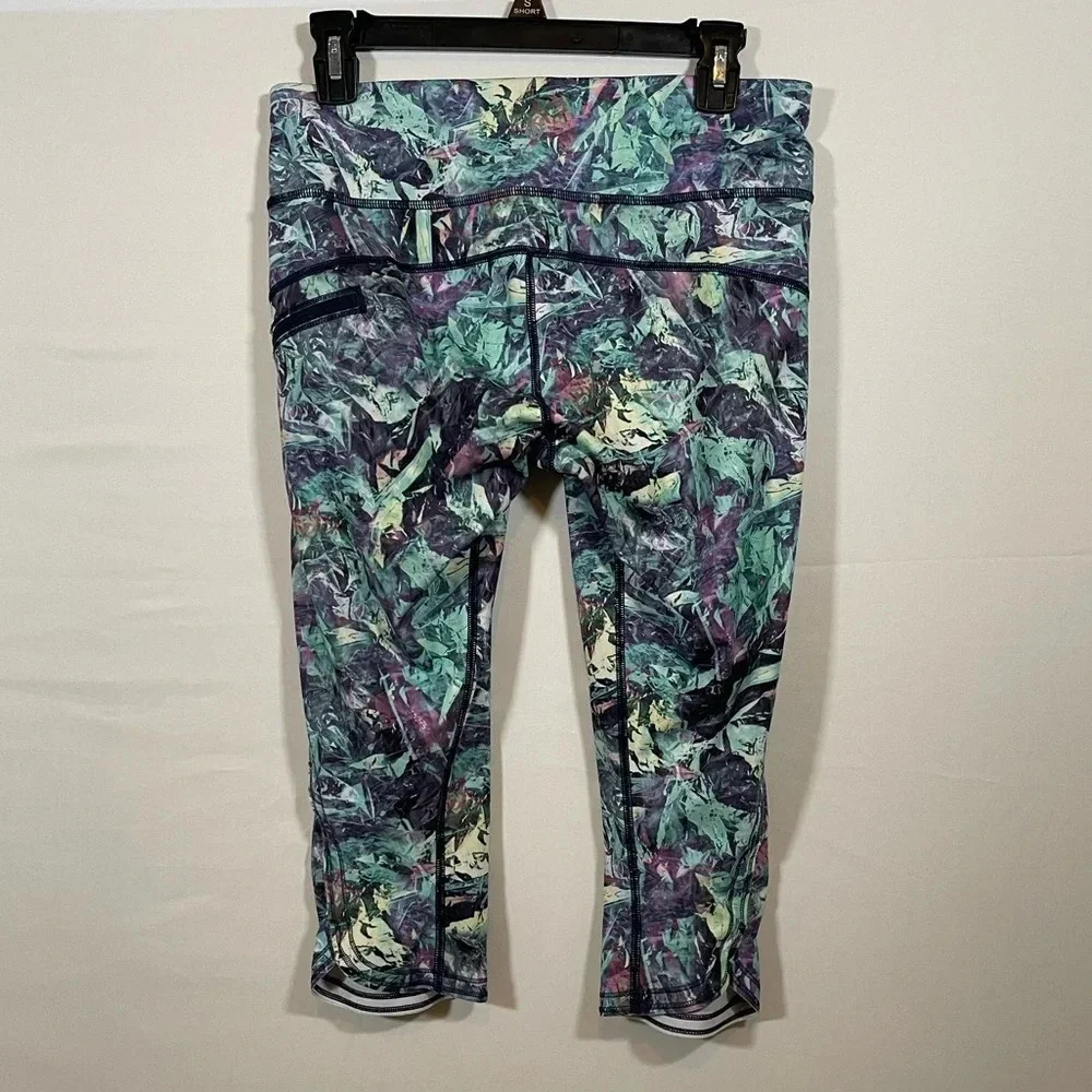 Women’s Lululemon Run Top Speed Crop SZ 8 -Iridescent Multi Luxtreme Leggings